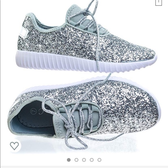 forever link remy sneakers